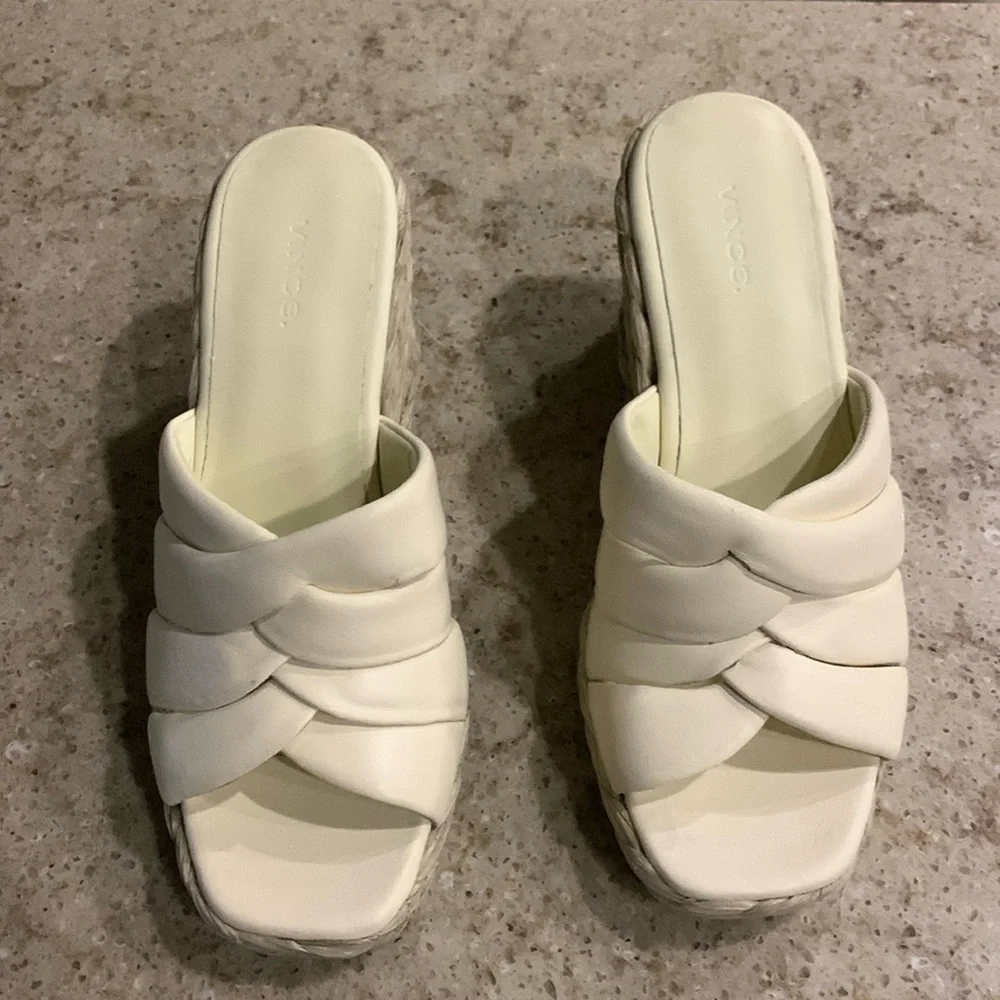 NWOT Vince Gilian Square Toe Woven Strap Espadrille Wedge Heel Sandals Size 9